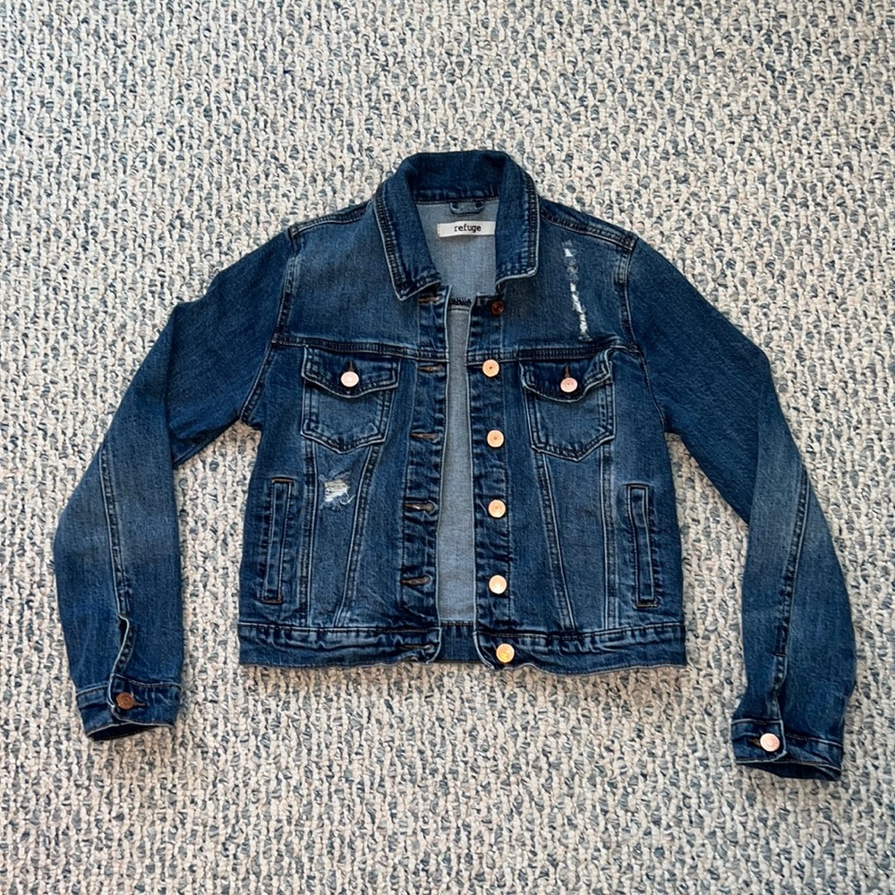 Refuge Cropped Jean Jacket Size Small